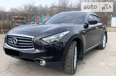 Позашляховик / Кросовер Infiniti QX70 2013 в 