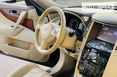 Позашляховик / Кросовер Infiniti QX70 2014 в 