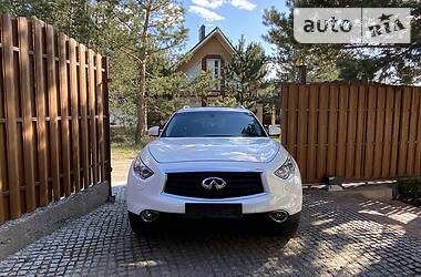 Позашляховик / Кросовер Infiniti QX70 2012 в 