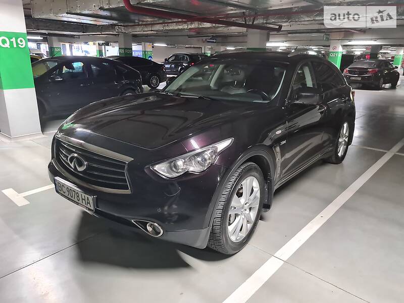 Позашляховик / Кросовер Infiniti QX70 2014 в Львові