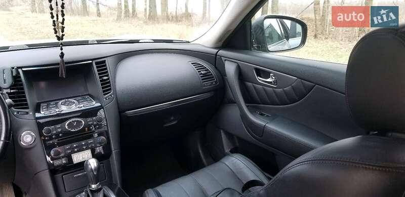 Внедорожник / Кроссовер Infiniti QX70 2016 в Сумах