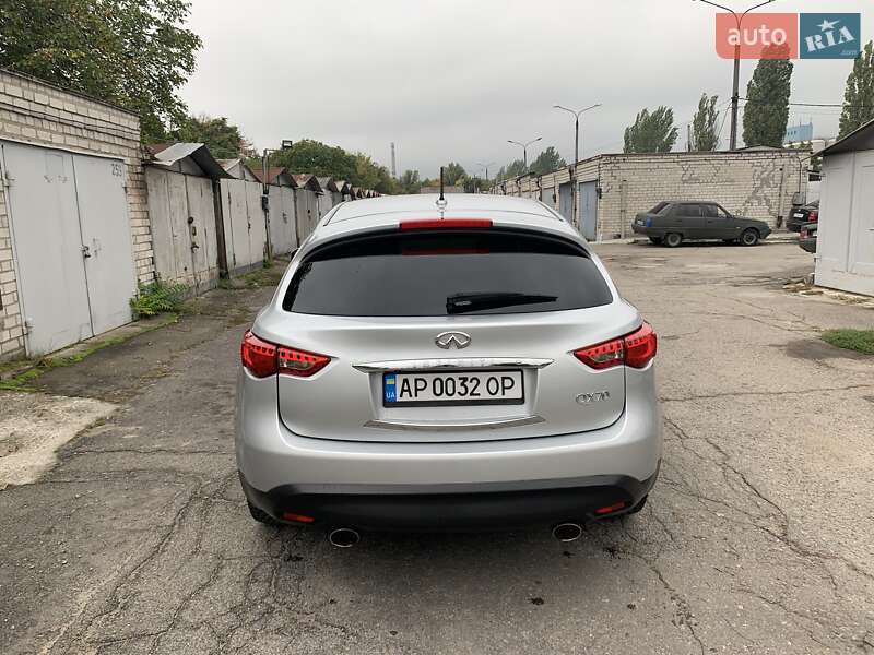 Внедорожник / Кроссовер Infiniti QX70 2017 в Запорожье