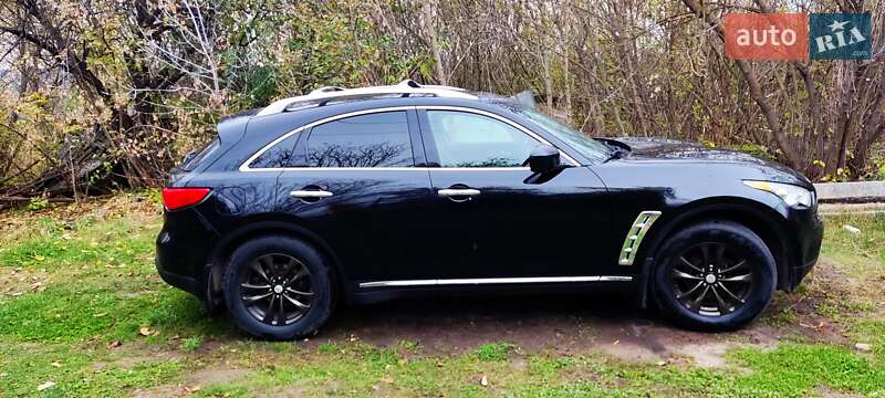 Внедорожник / Кроссовер Infiniti QX70 2014 в Харькове