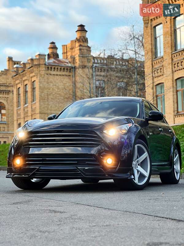 Внедорожник / Кроссовер Infiniti QX70 2016 в Киеве