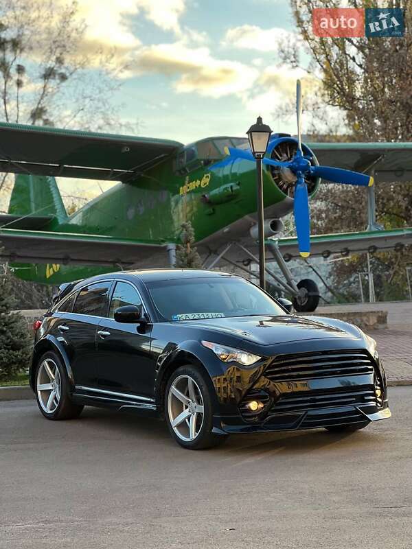 Внедорожник / Кроссовер Infiniti QX70 2016 в Киеве