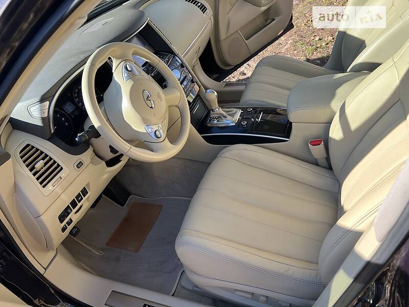 Позашляховик / Кросовер Infiniti QX70 2016 в Черкасах