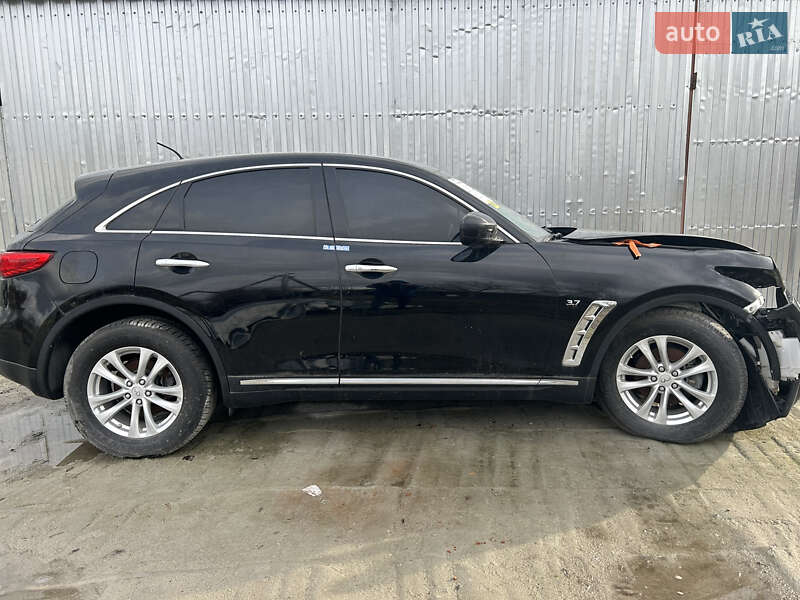 Infiniti QX70 2017