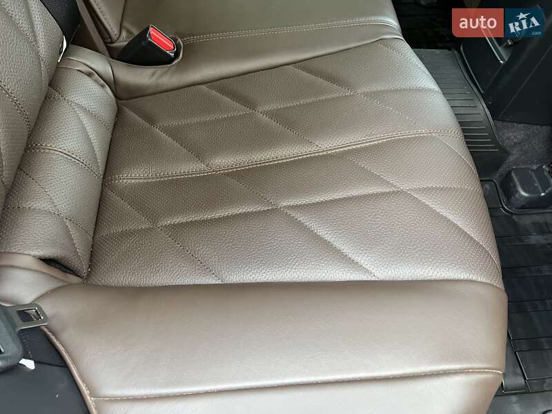 Позашляховик / Кросовер Infiniti QX70 2014 в Києві