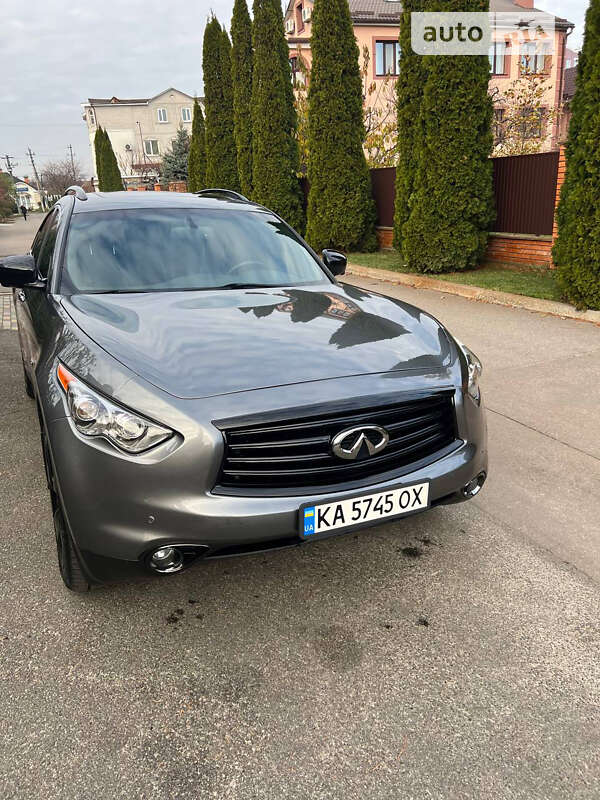 Позашляховик / Кросовер Infiniti QX70 2016 в Вишневому