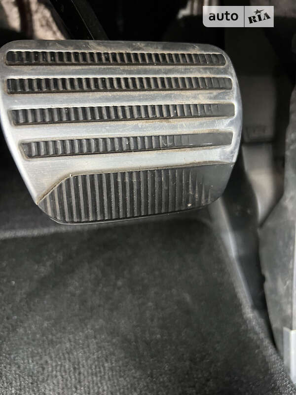 Позашляховик / Кросовер Infiniti QX70 2016 в Вишневому