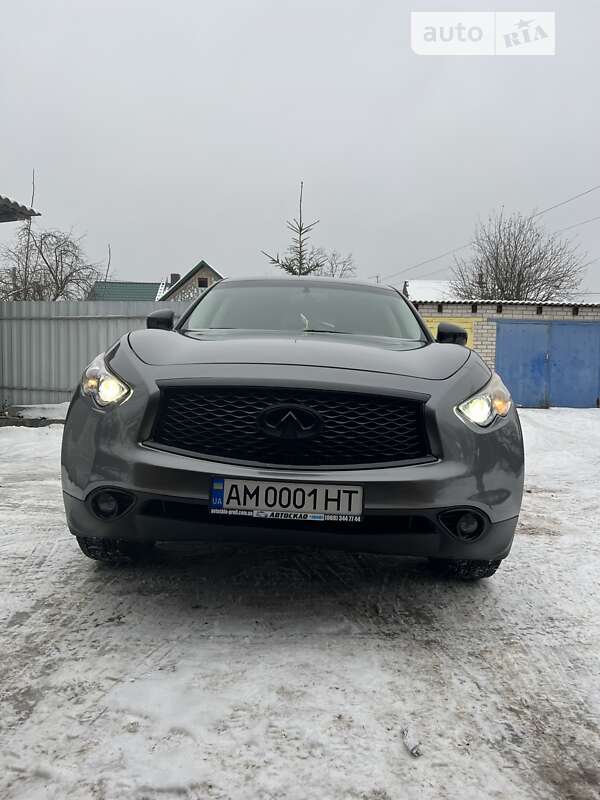Внедорожник / Кроссовер Infiniti QX70 2017 в Киеве