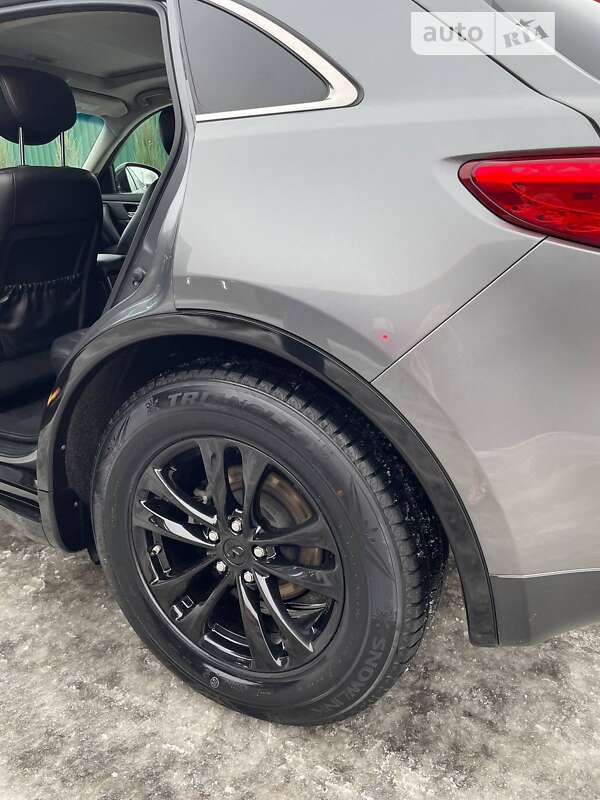 Внедорожник / Кроссовер Infiniti QX70 2017 в Киеве