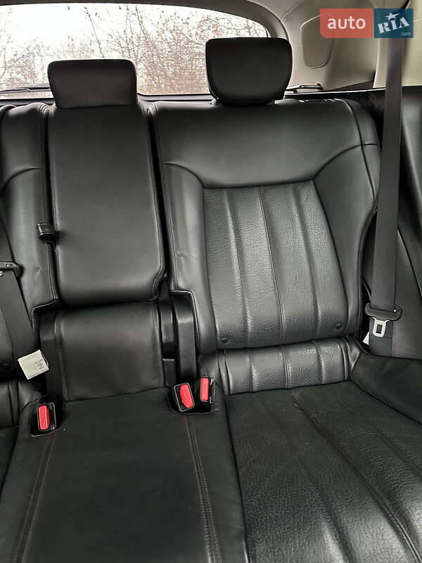 Позашляховик / Кросовер Infiniti QX70 2013 в Южноукраїнську