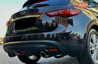 Внедорожник / Кроссовер Infiniti QX70 2014 в Одессе