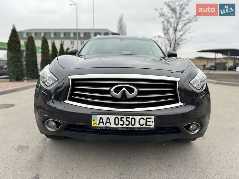 Внедорожник / Кроссовер Infiniti QX70 2013 в Киеве