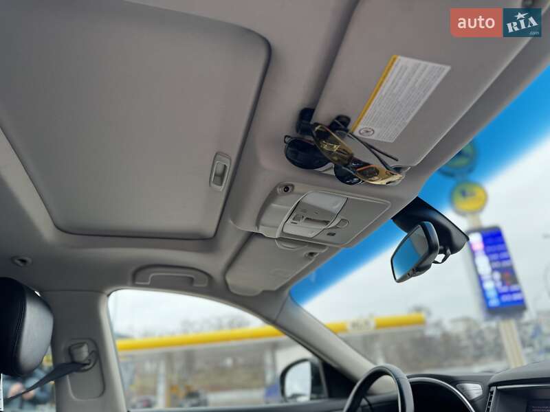 Внедорожник / Кроссовер Infiniti QX70 2013 в Киеве