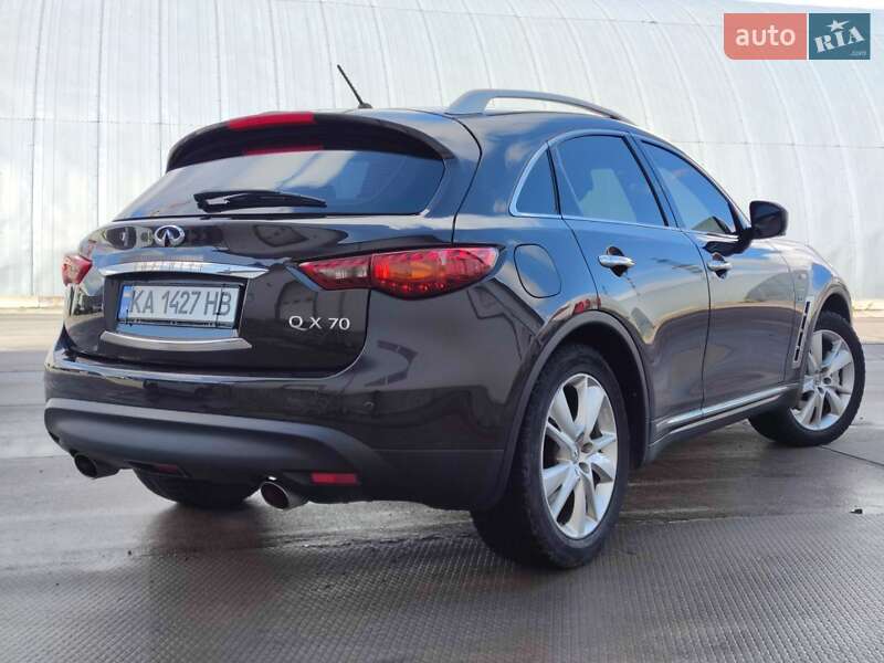 Позашляховик / Кросовер Infiniti QX70 2013 в Львові