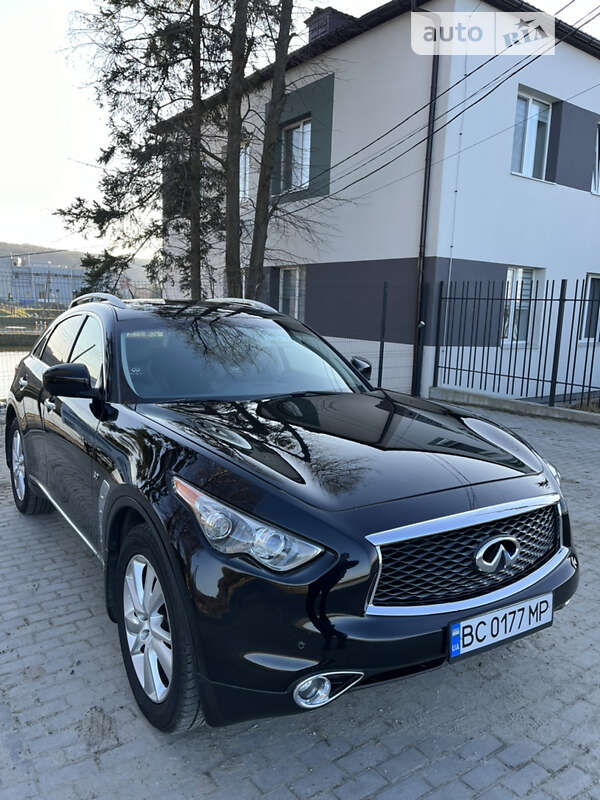 Внедорожник / Кроссовер Infiniti QX70 2015 в Львове