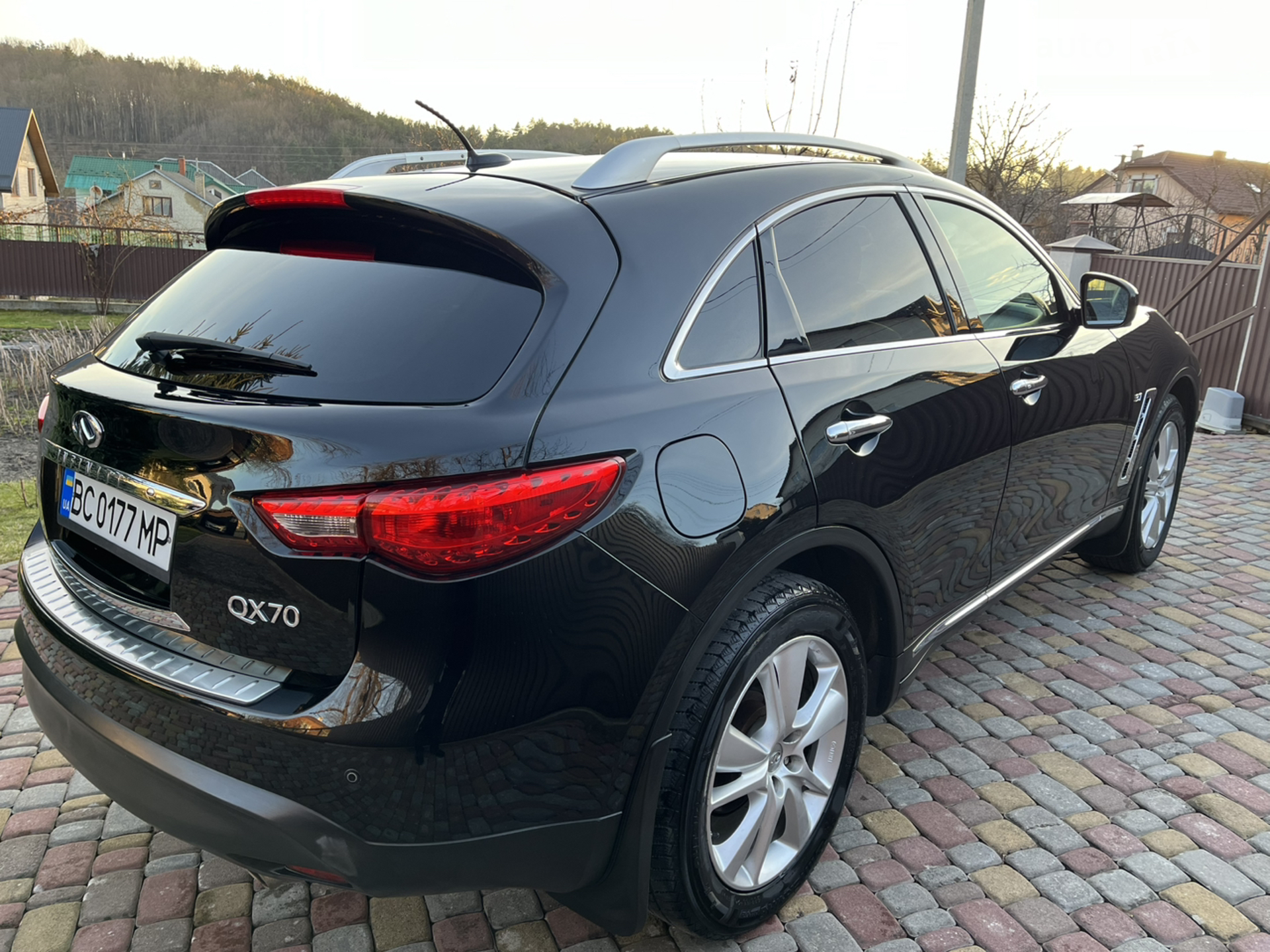 2015 Infiniti QX70 - мініатюра 14