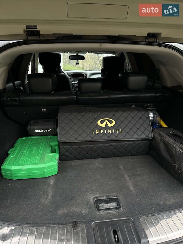 Внедорожник / Кроссовер Infiniti QX70 2015 в Ивано-Франковске