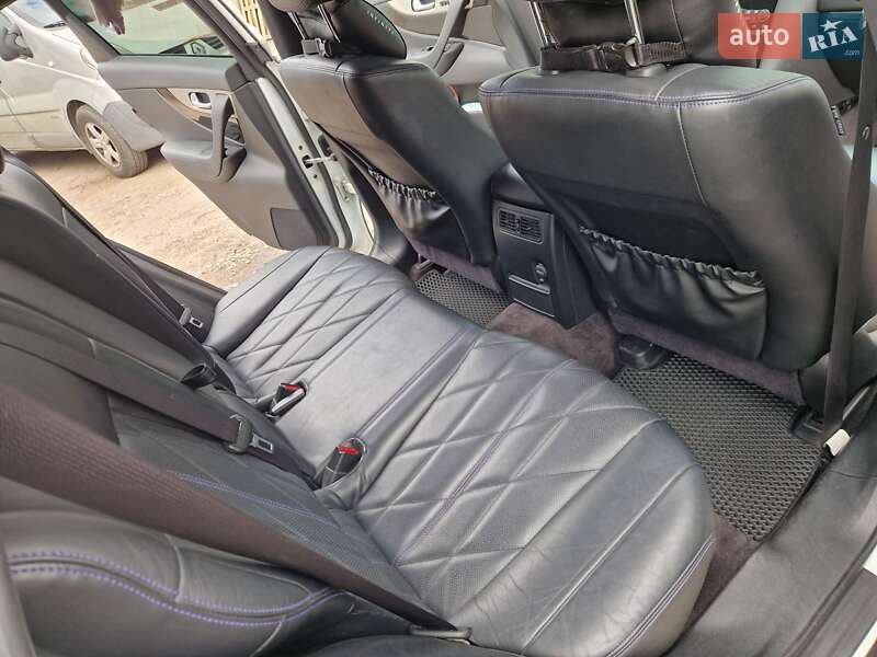 Позашляховик / Кросовер Infiniti QX70 2016 в Києві