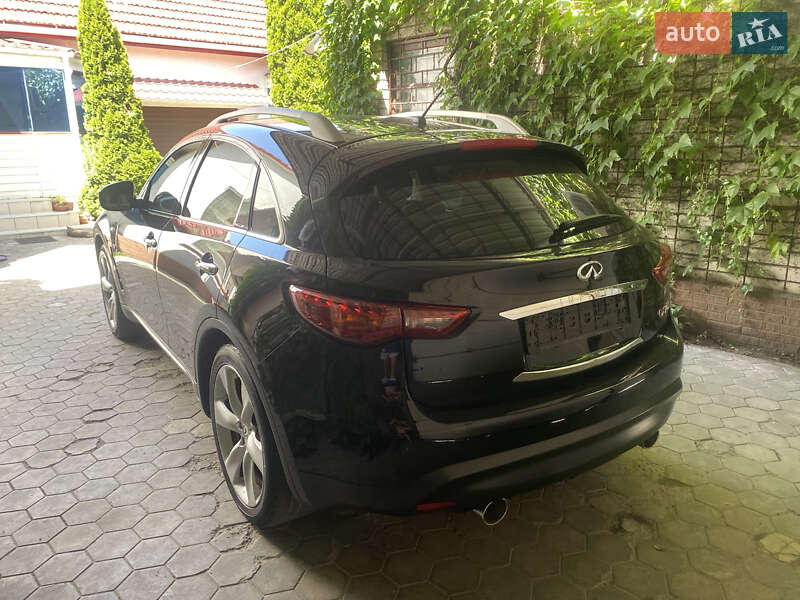 Внедорожник / Кроссовер Infiniti QX70 2015 в Днепре