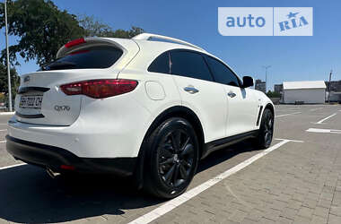 Внедорожник / Кроссовер Infiniti QX70 2014 в Одессе