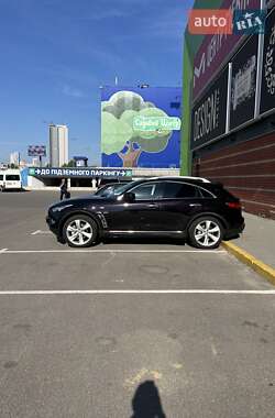Внедорожник / Кроссовер Infiniti QX70 2014 в 