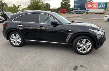 Позашляховик / Кросовер Infiniti QX70 2013 в Києві