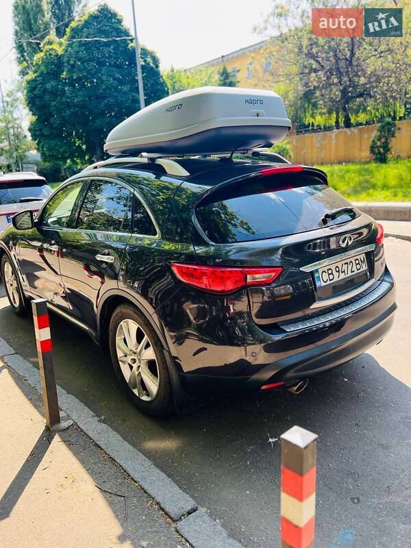 Внедорожник / Кроссовер Infiniti QX70 2014 в Трускавце