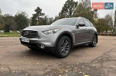 Внедорожник / Кроссовер Infiniti QX70 2014 в Коростене