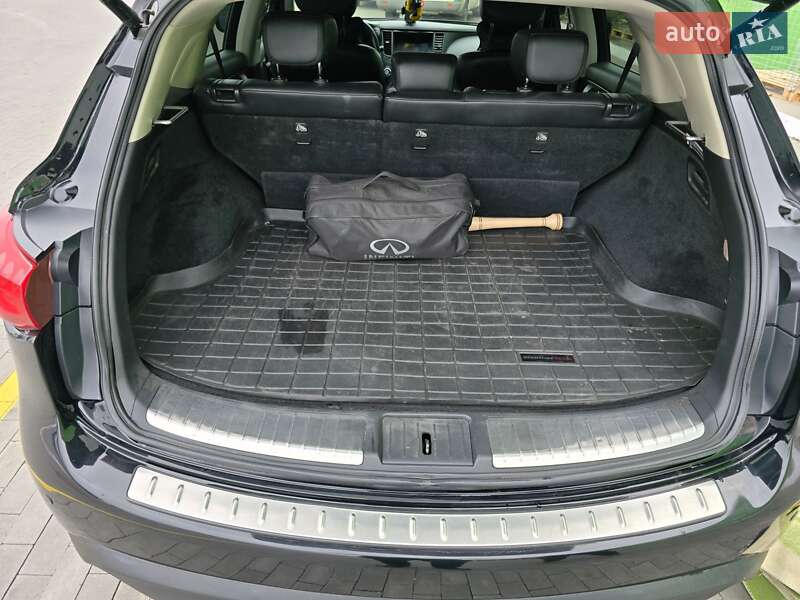 Внедорожник / Кроссовер Infiniti QX70 2014 в Виннице