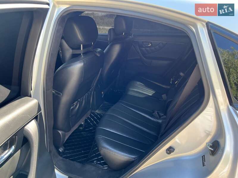 Внедорожник / Кроссовер Infiniti QX70 2015 в Харькове фото 45 Внедорожник / Кроссовер Infiniti QX70 2015 в Харькове