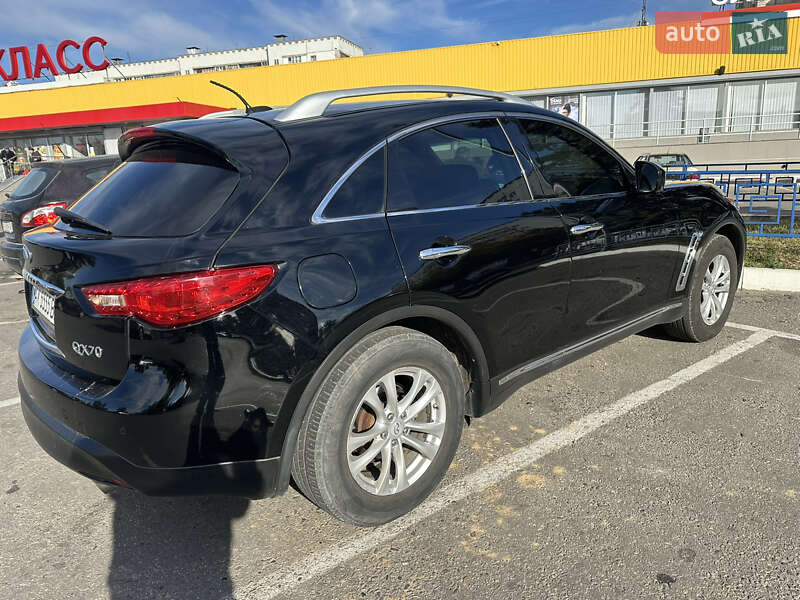 Внедорожник / Кроссовер Infiniti QX70 2017 в Харькове