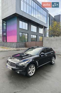 Внедорожник / Кроссовер Infiniti QX70 2015 в Чернигове