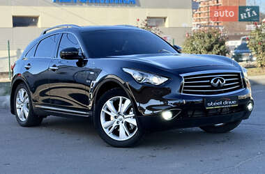 Внедорожник / Кроссовер Infiniti QX70 2013 в Николаеве