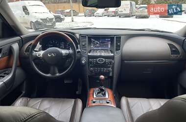 Внедорожник / Кроссовер Infiniti QX70 2015 в Виннице