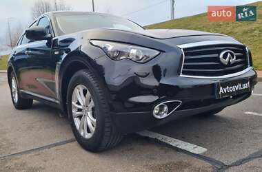 Седан Infiniti QX70 2013 в Києві