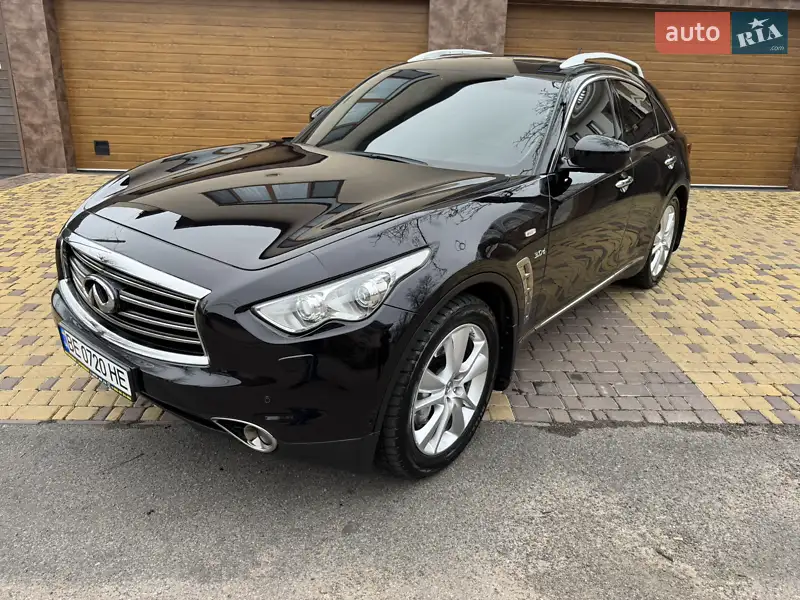 Infiniti QX70 2013