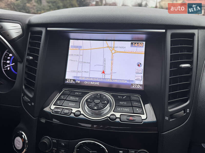 Внедорожник / Кроссовер Infiniti QX70 2013 в Одессе