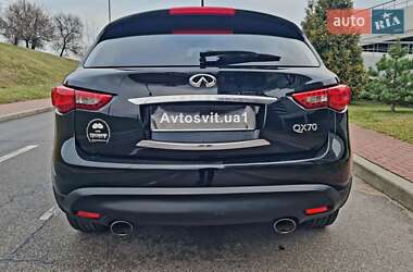 Позашляховик / Кросовер Infiniti QX70 2013 в Києві