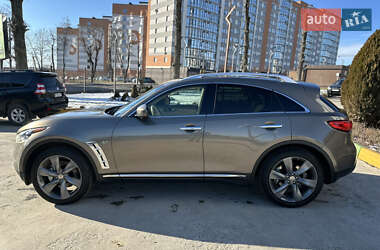 Позашляховик / Кросовер Infiniti QX70 2014 в Івано-Франківську