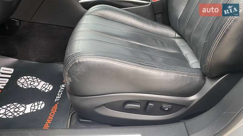 Внедорожник / Кроссовер Infiniti QX70 2014 в Виннице