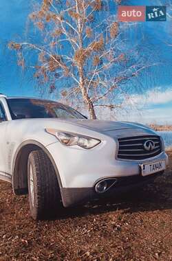 Позашляховик / Кросовер Infiniti QX70 2013 в Києві