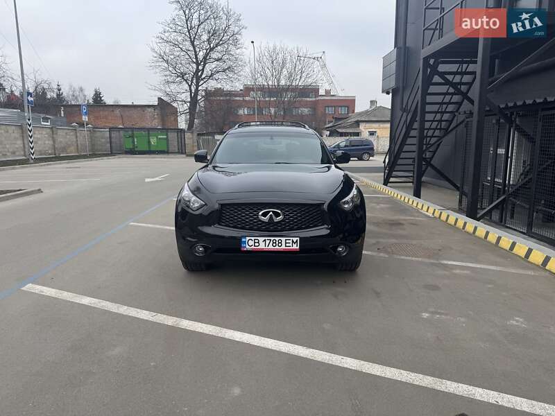 Внедорожник / Кроссовер Infiniti QX70 2017 в Чернигове