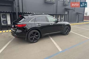 Внедорожник / Кроссовер Infiniti QX70 2017 в 