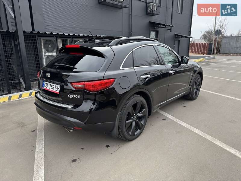 Внедорожник / Кроссовер Infiniti QX70 2017 в Чернигове