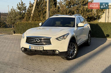 Внедорожник / Кроссовер Infiniti QX70 2013 в Хмельницком