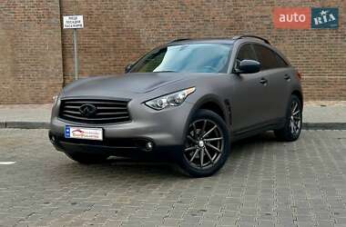 Внедорожник / Кроссовер Infiniti QX70 2015 в Одессе