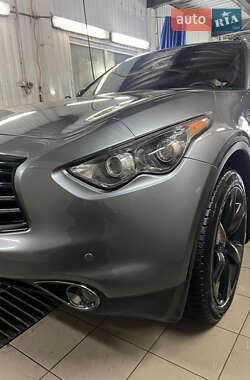 Внедорожник / Кроссовер Infiniti QX70 2016 в 